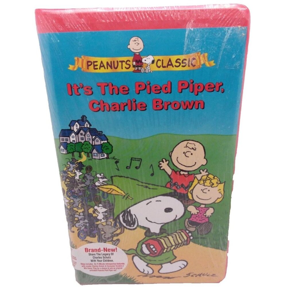 Peanuts It's the Pied Piper Charlie Brown VHS Red Clamshell Case Sealed